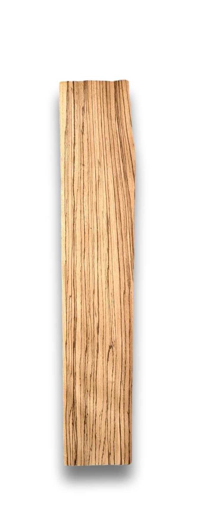 Los vel naturel zebrano fineer 100x19 cm, onbehandeld en zonder backing, geschikt voor marqueterie en renovatie.