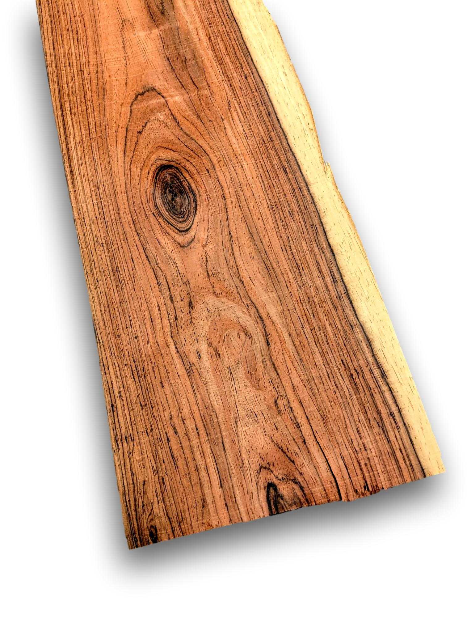 Palissander houtfineer 115 x 16 cm met natuurlijke nerfstructuur en warme tinten, ideaal voor meubelbekleding of restauratieprojecten.