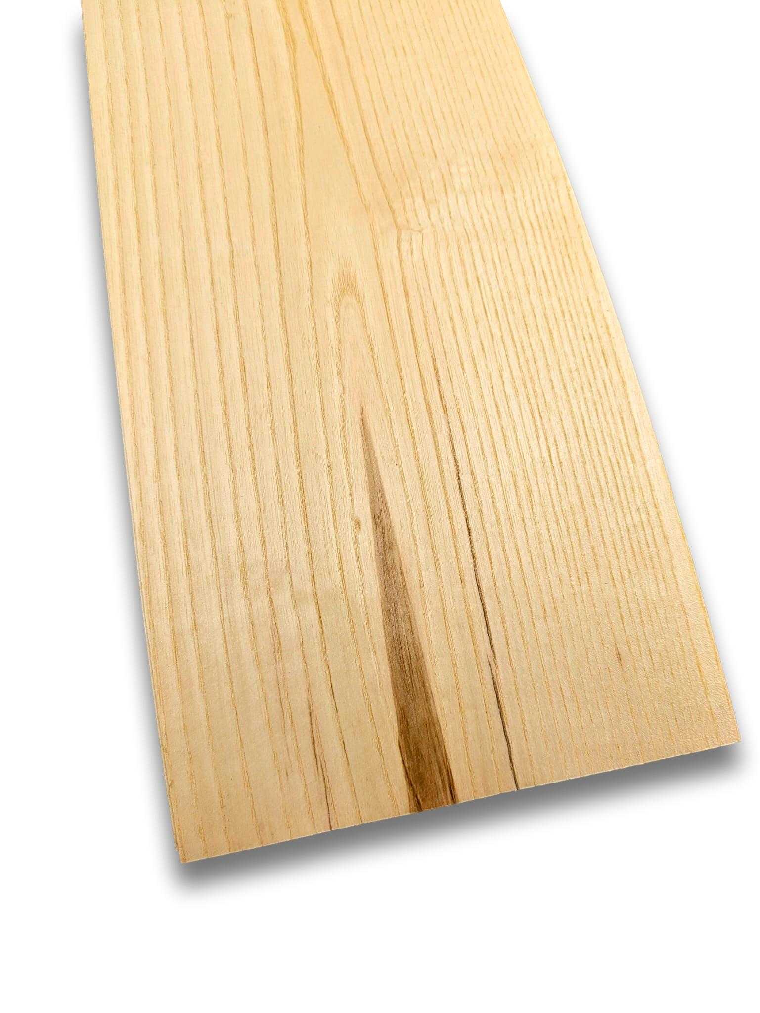 Essen houtfineer 195 x 17 cm met natuurlijke nerfstructuur, ideaal voor meubelbekleding of restauratieprojecten.