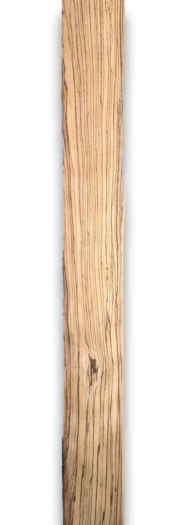 Los vel naturel zebrano fineer 215x17 cm, onbehandeld en zonder backing, geschikt voor marqueterie of paneelafwerking.