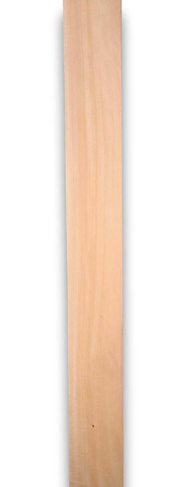 Langwerpig strook peren fineer 225x17 cm zonder backing. Natuurlijk hout voor marqueterie en creatieve toepassingen.