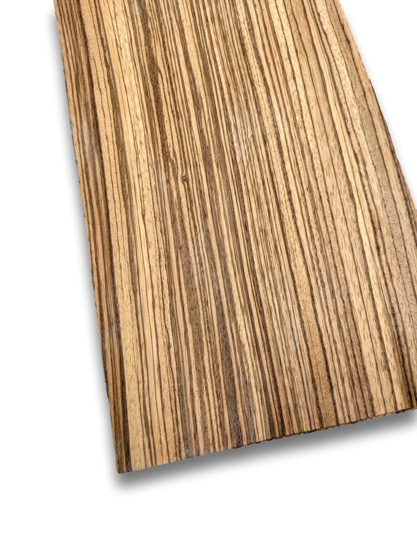 Zebrano houtfineer 93x18 cm met natuurlijke streeptekening, ideaal voor meubelbekleding of restauratieprojecten.